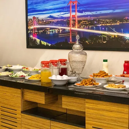 Hotell Deluxe Newport - Old 3*