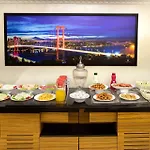 فندق Deluxe Newport - Old 3*