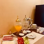 Deluxe Newport - Old 3*