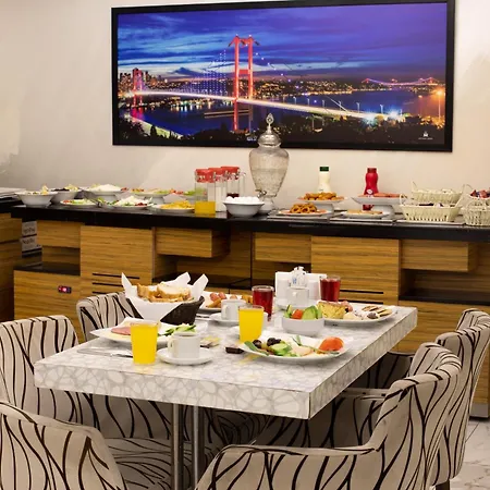 Deluxe Newport - Old Hotel