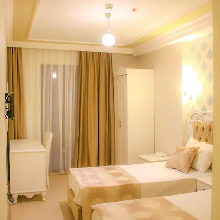 Deluxe Newport - Old Hotel