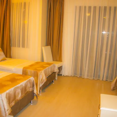 Hotel Deluxe Newport - Old 3*