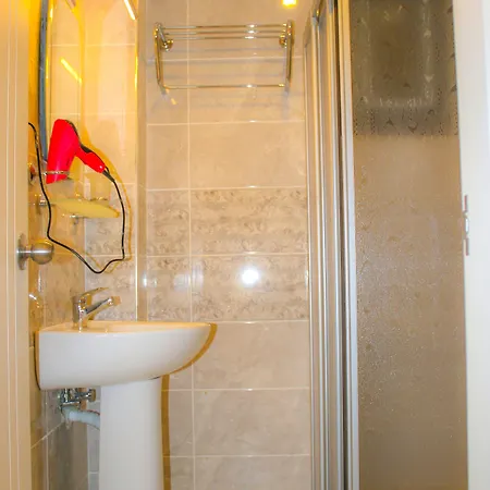 Deluxe Newport - Old Hotel