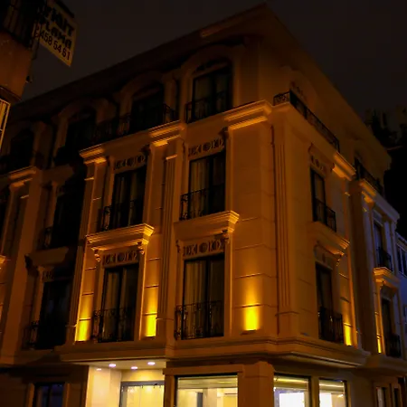 Deluxe Newport - Old Hotel