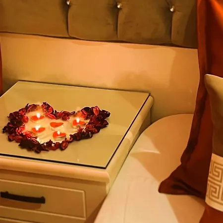 Deluxe Newport - Old Hotel